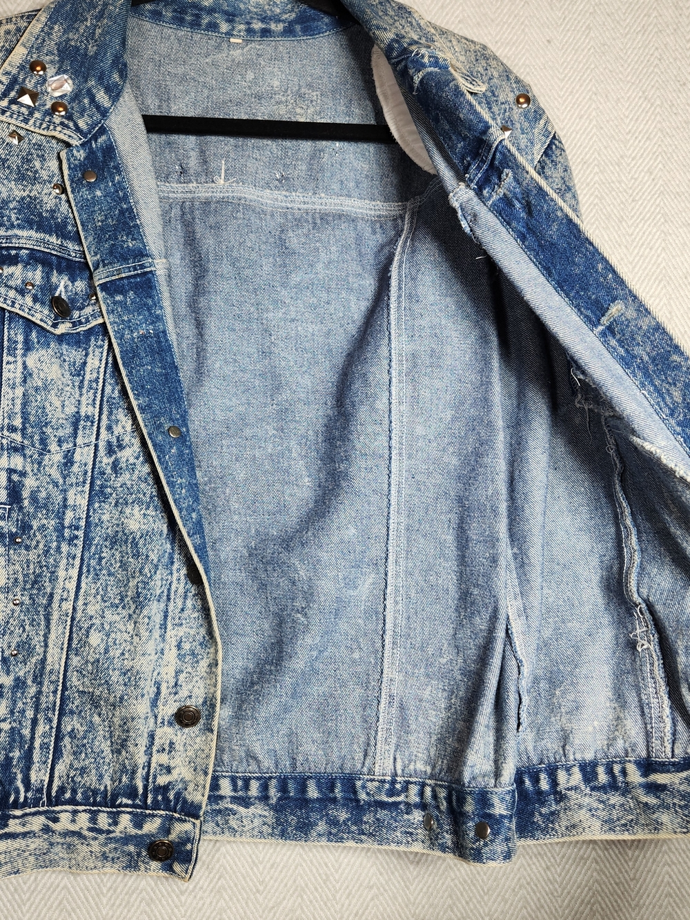 Vintage 80s Fringe Acid-Wash Blue Denim Jacket Studs Beads M/L See  Pics - Picture 5 of 10